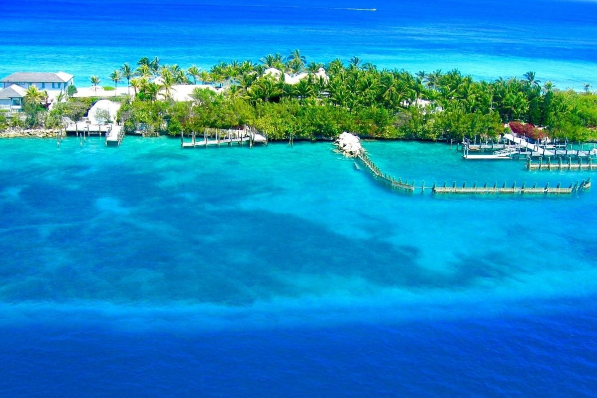Top 3 Epic Places Hulk Hogan Loves to Visit – Travel Like a Legend Top 3 Epic Places Hulk Hogan Loves to Visit – Travel Like a Legend
