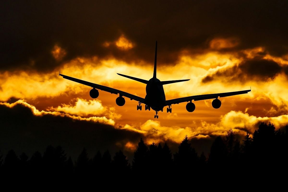 5 Surprising Truths About Safe Air Travel in 2025