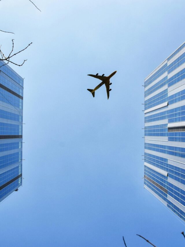 Flying Smarter: 5 Air Travel Facts for 2025