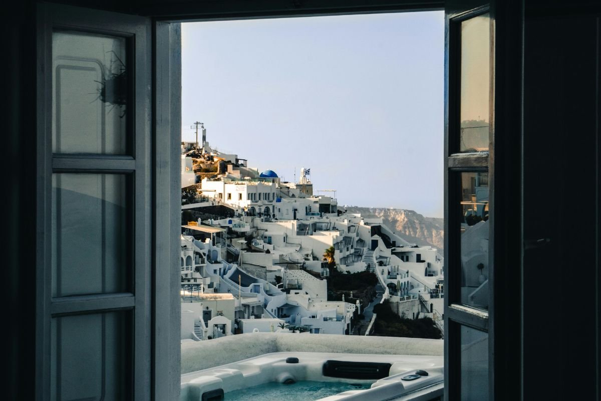 Best Season to Visit Greece for an Unforgettable Trip