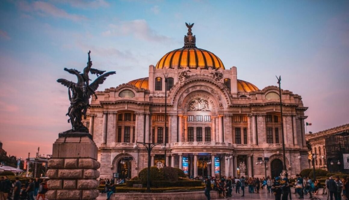 5 Amazing Nearby Countries for Americans